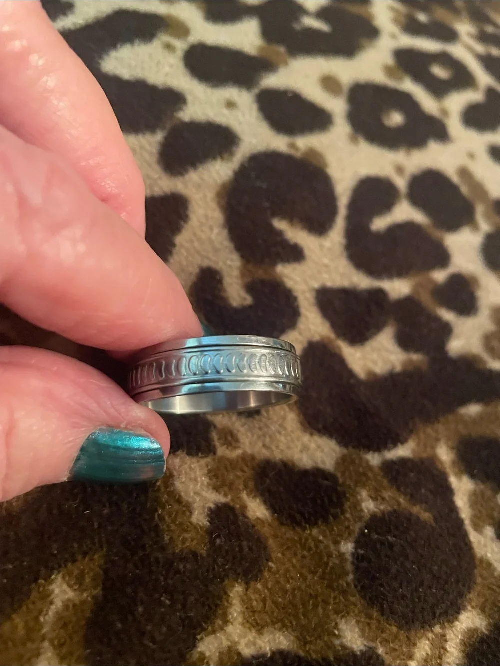 Men's Textured Spinning Band Ring in stainless steel sz 14